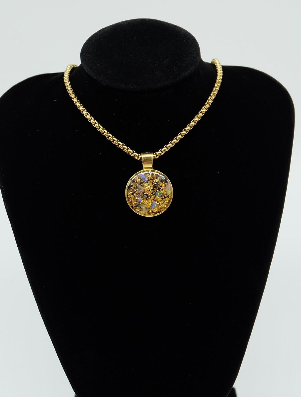 Opal Amulett Orgonit Anhänger mit Opal Gold Bismuth Bronze Bergkristall und Schungit Strahlenschutz und Aktivierung der Kreativität