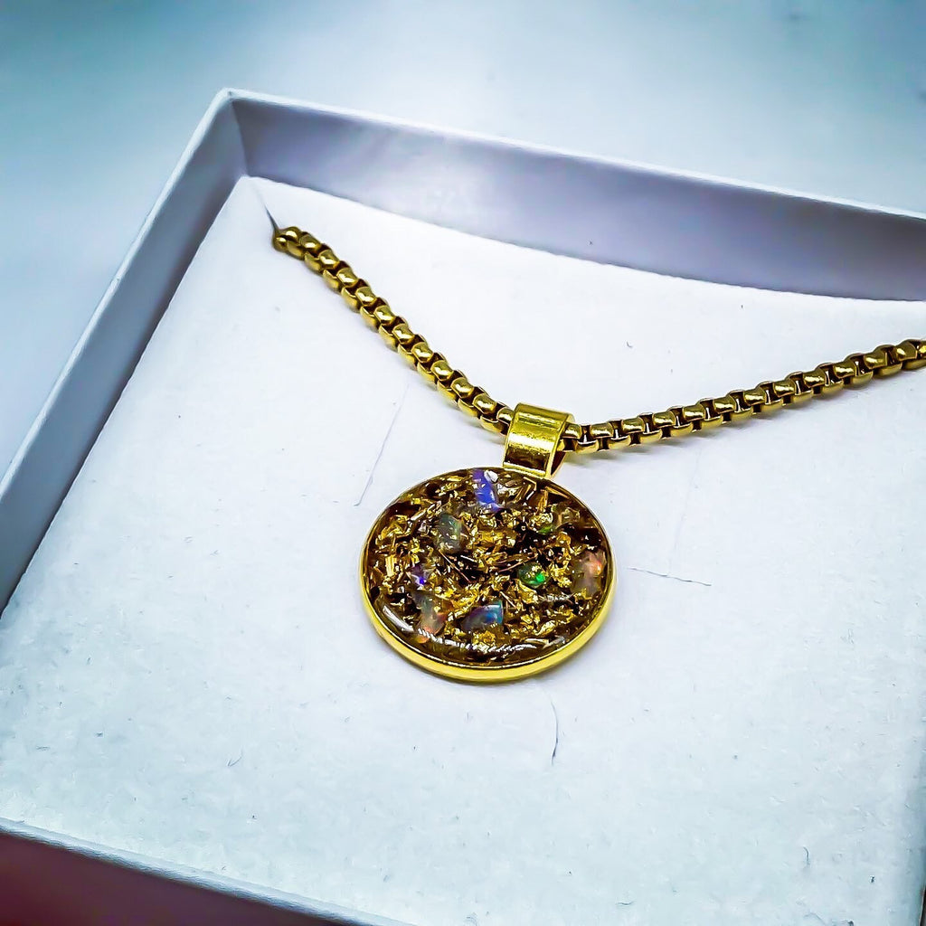 Opal Amulett Orgonit Anhänger mit Opal Gold Bismuth Bronze Bergkristall und Schungit Strahlenschutz und Aktivierung der Kreativität