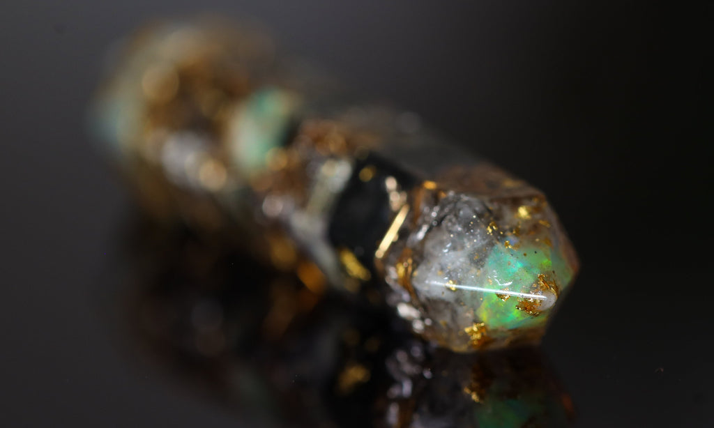 Opal Pendel Anhänger Edelstein Amulett mit echtem Edelopal und 925 Sterling Silber Fassung zur Steigerung von Kreativität und Kraft