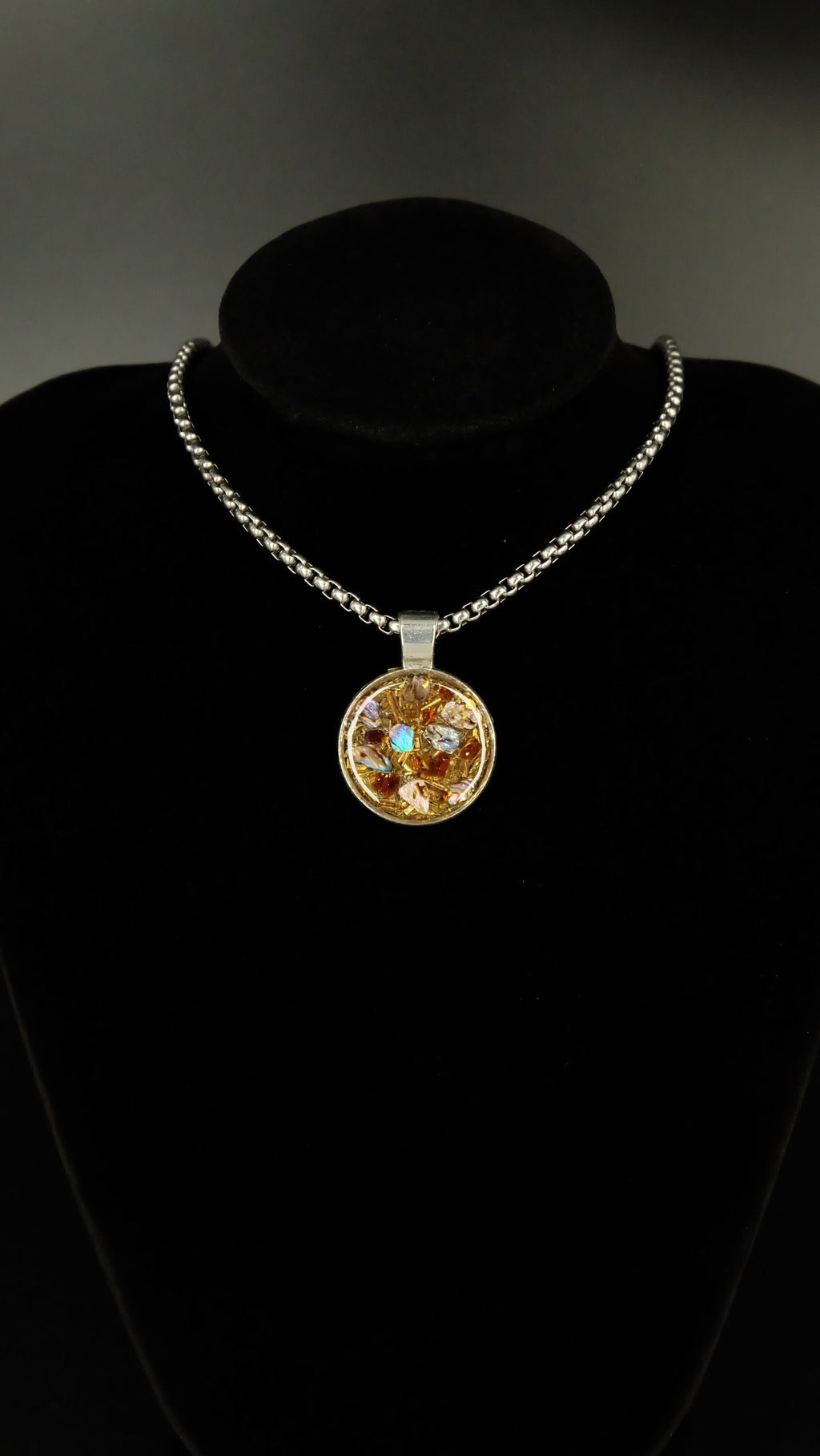 Matrix Amulett mit Perlmutt Spinell und Bergkristall Torus Kollektion von Sonnenkraft7