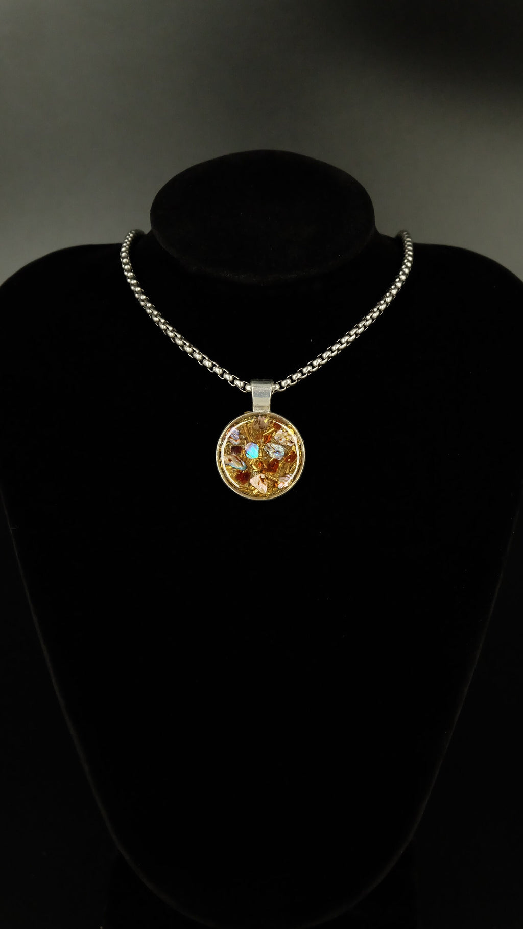 Matrix Amulett mit Perlmutt Spinell und Bergkristall Torus Kollektion von Sonnenkraft7