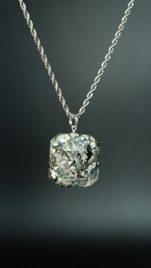 Berggeist® Bergkristall Orgonit Amulett für Schutz mit Blauer Topas Schwarzen Turmalin und Silber