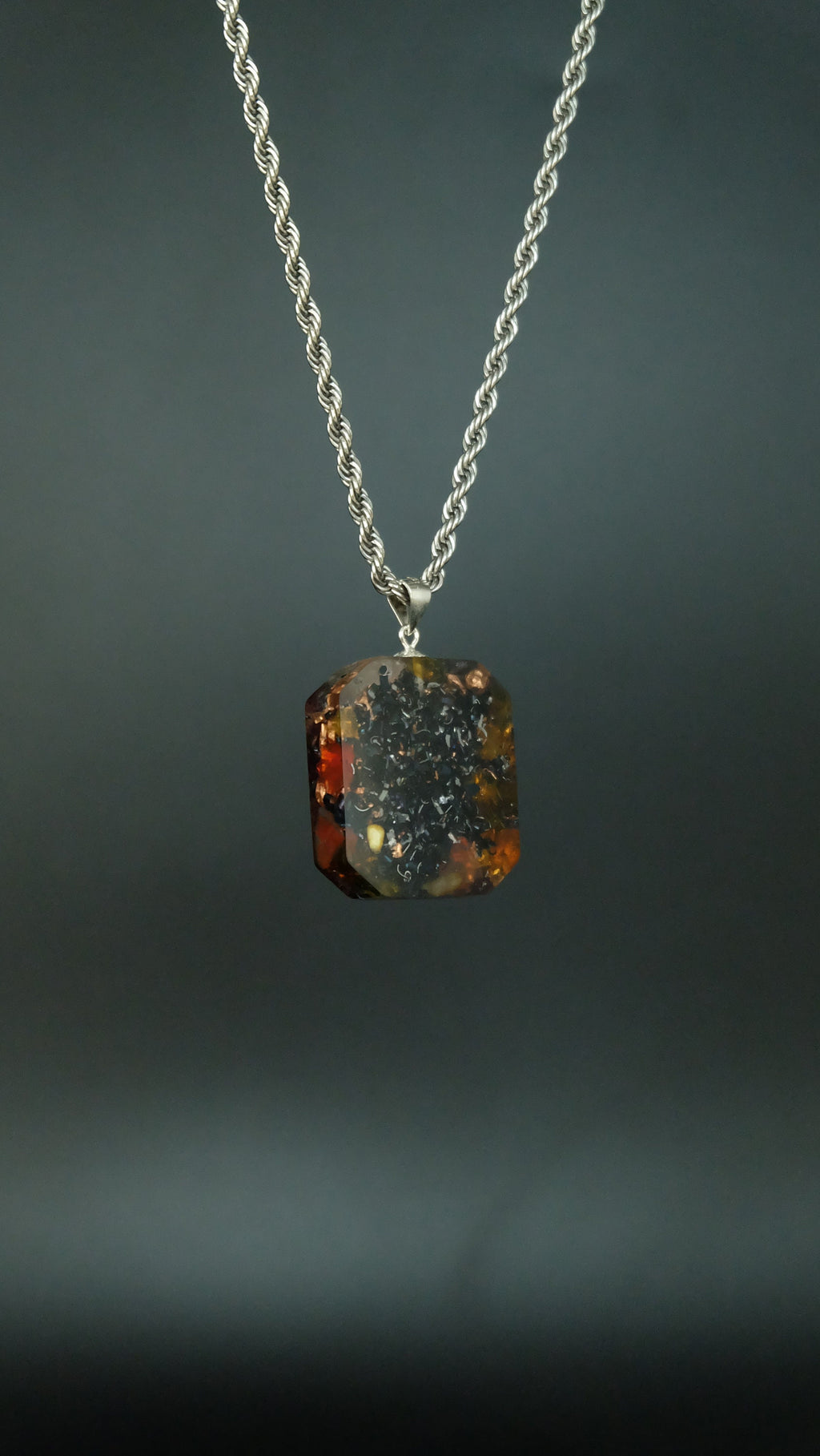 Feuergeist Orgonit Amulett aus Granat Karneol Bernstein und Kupfer