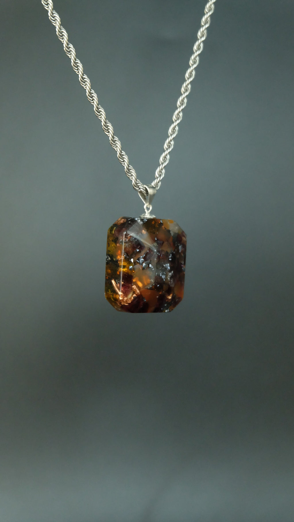 Feuergeist Orgonit Amulett aus Granat Karneol Bernstein und Kupfer