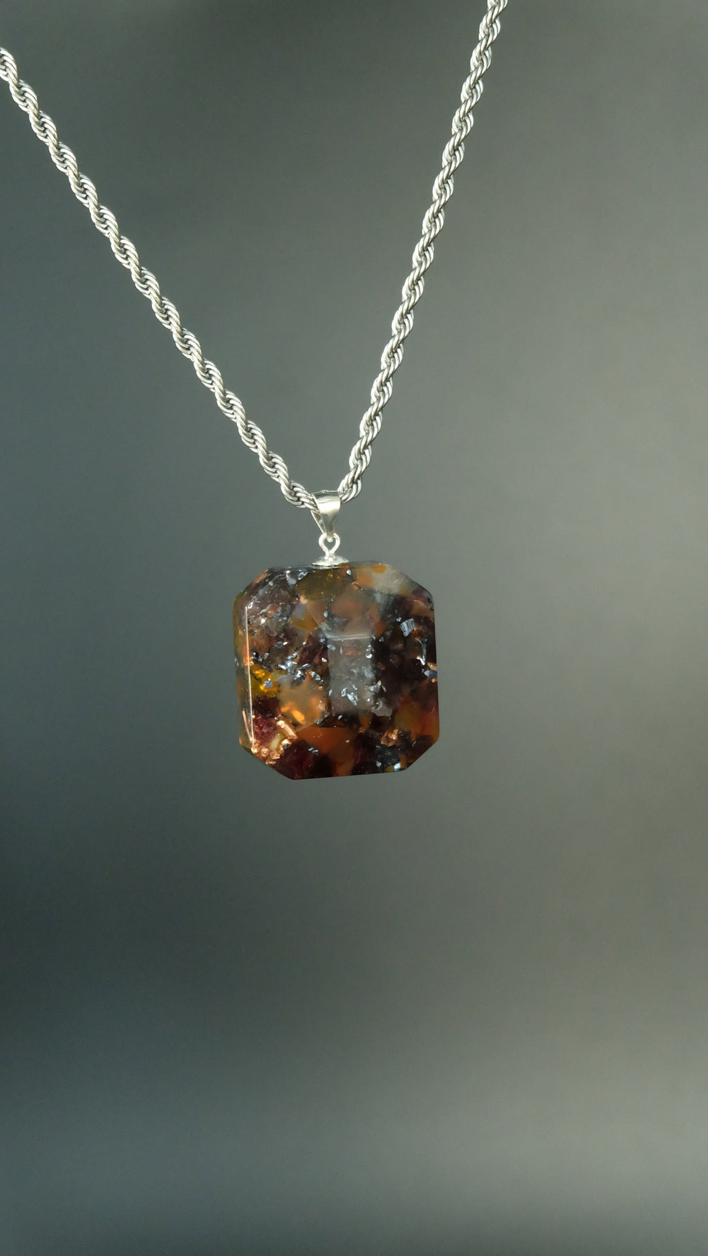 Feuergeist Orgonit Amulett aus Granat Karneol Bernstein und Kupfer