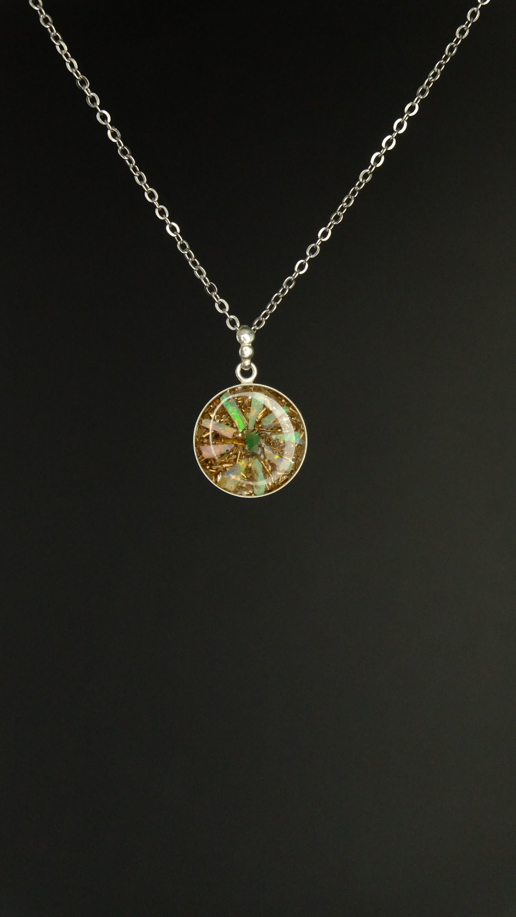 Opalblume 925 Sterling Silber Anhänger von Hand gefertigt aus Opal und Kunstharz Spezialanfertigung