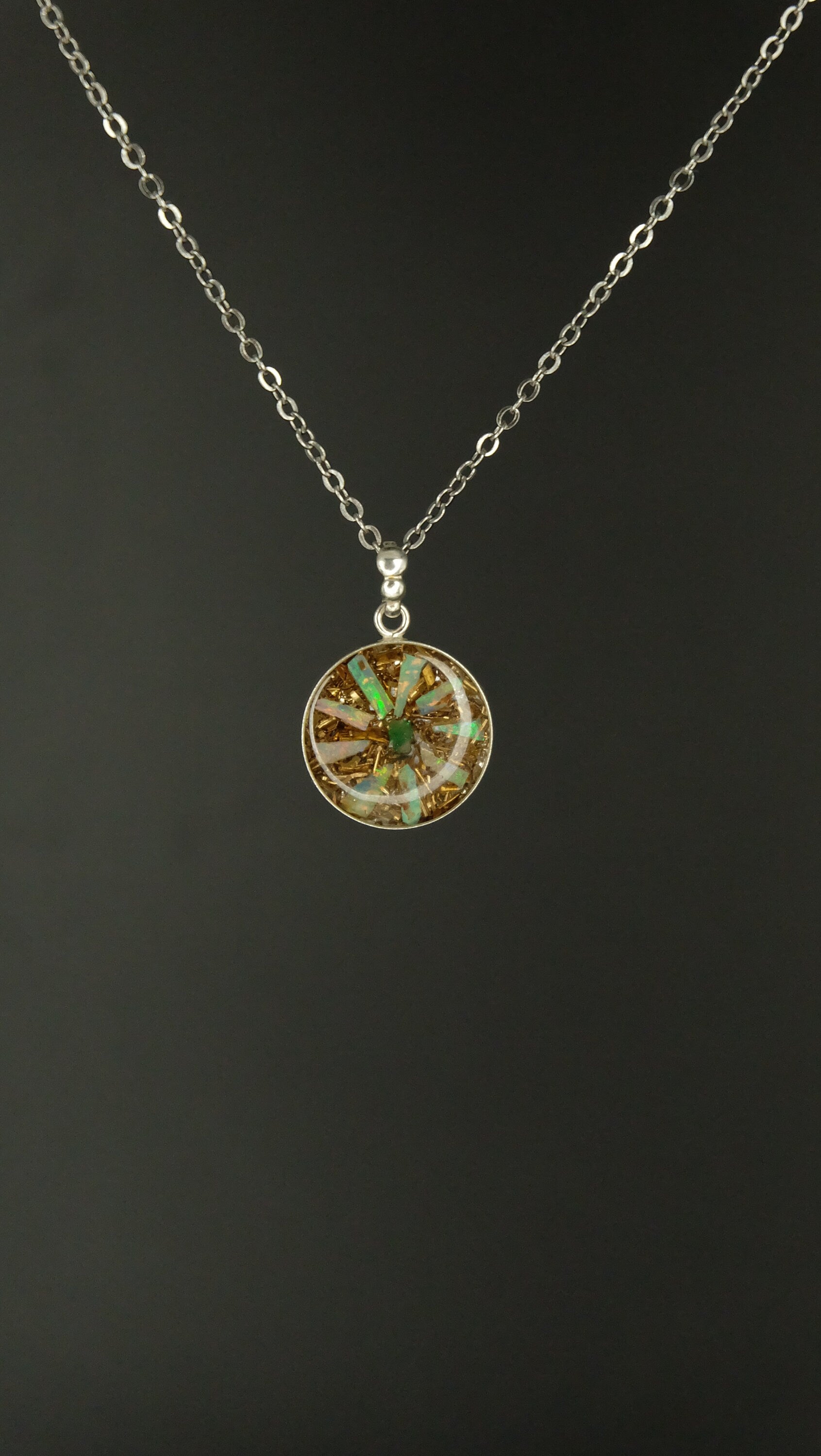 Opalblume 925 Sterling Silber Anhänger von Hand gefertigt aus Opal und Kunstharz Spezialanfertigung