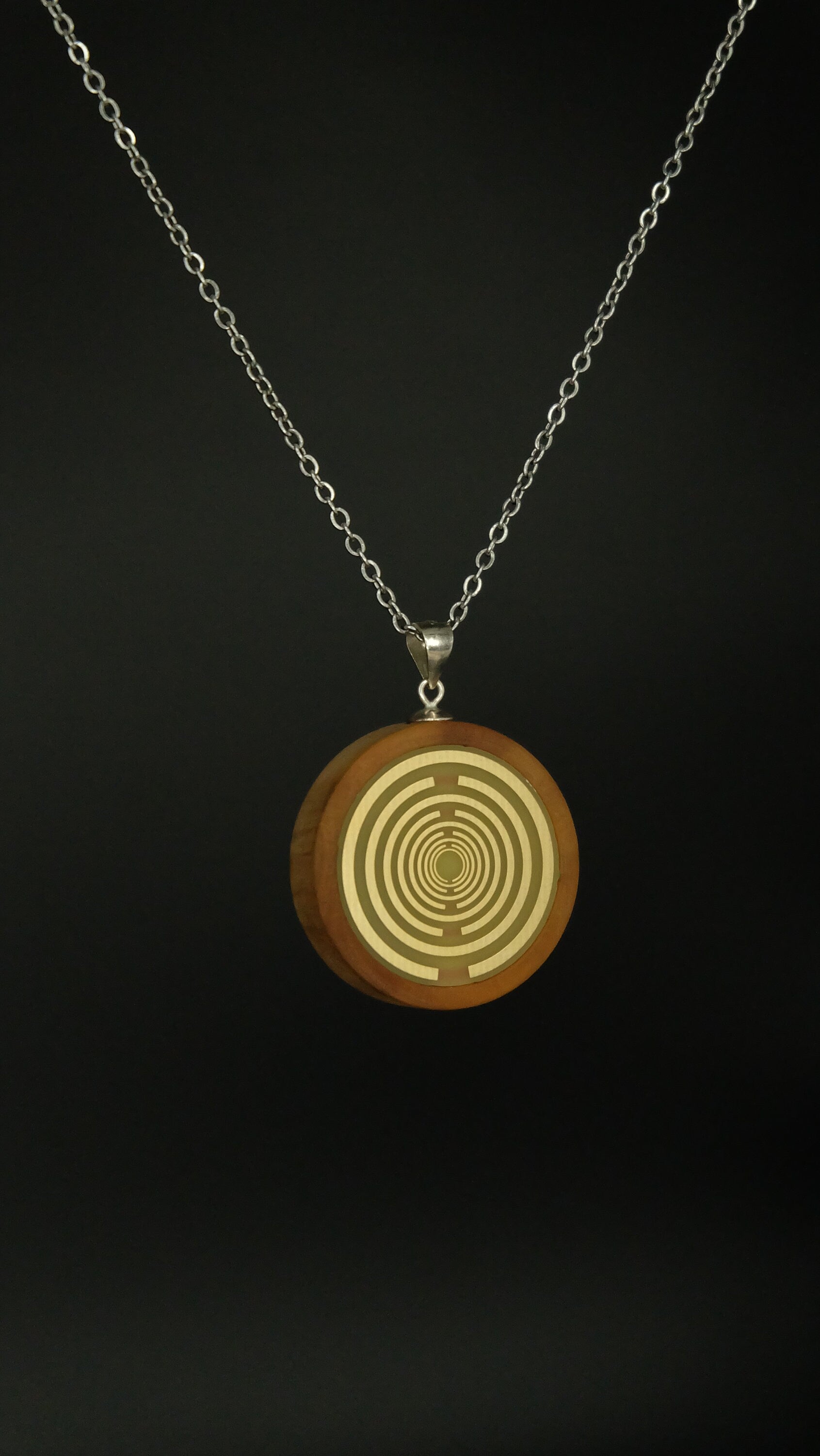 Lakhovsky Amulett aus italienischen Olivenholz zum Schutz vor 5G Strahlung Elektrosmog und für Chakra Harmonisierung und Blockadenlösung MWO