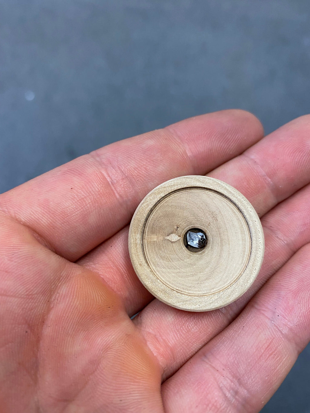 Lakhovsky Amulett aus italienischen Olivenholz zum Schutz vor 5G Strahlung Elektrosmog und für Chakra Harmonisierung und Blockadenlösung MWO