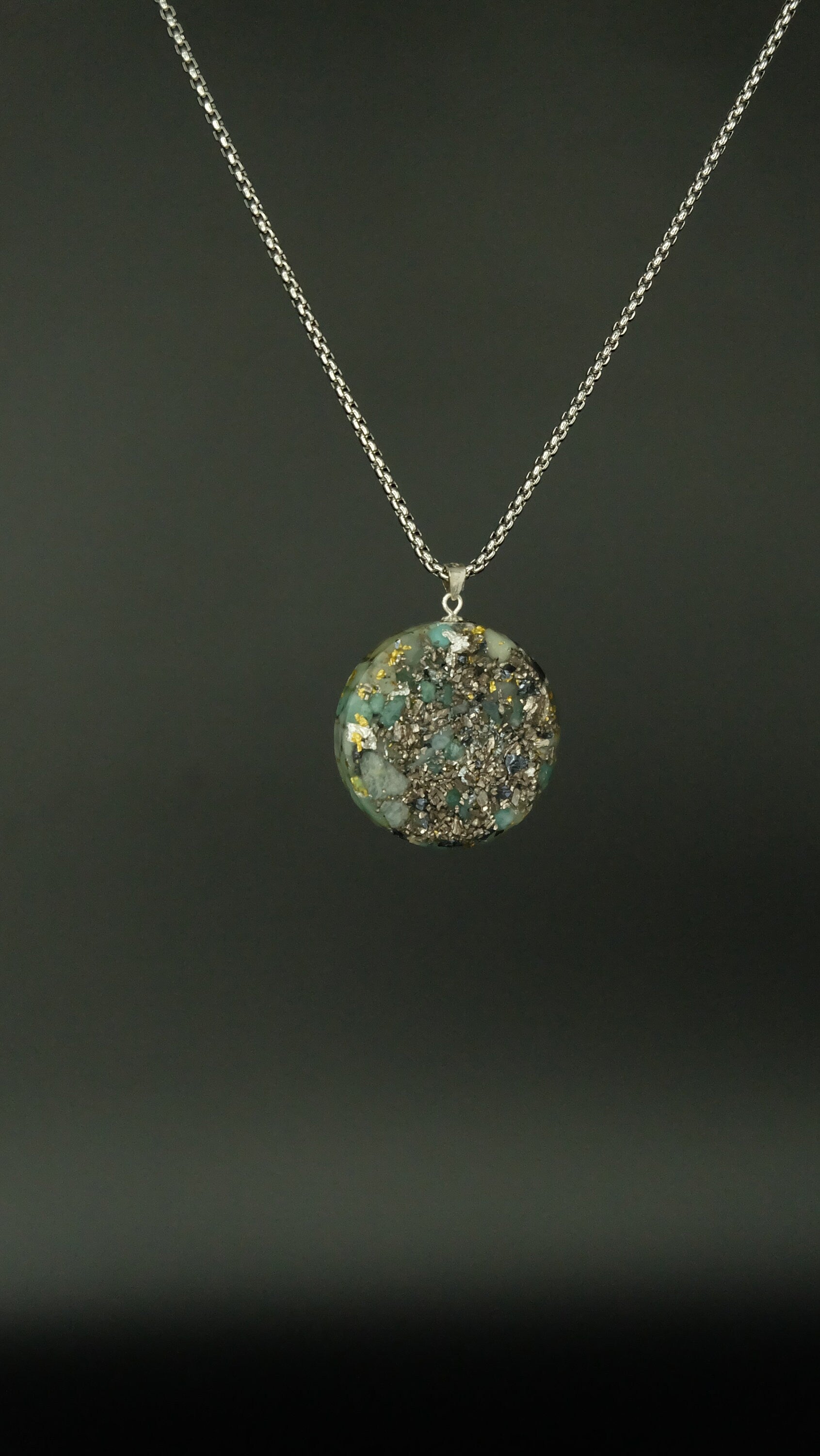 Orgonit Schmuck Anhänger Talisman Amulett mit Amazonit Aquamarin und Blattgold von Hand gefertigt in Deutschland UNIKAT Anfertigung