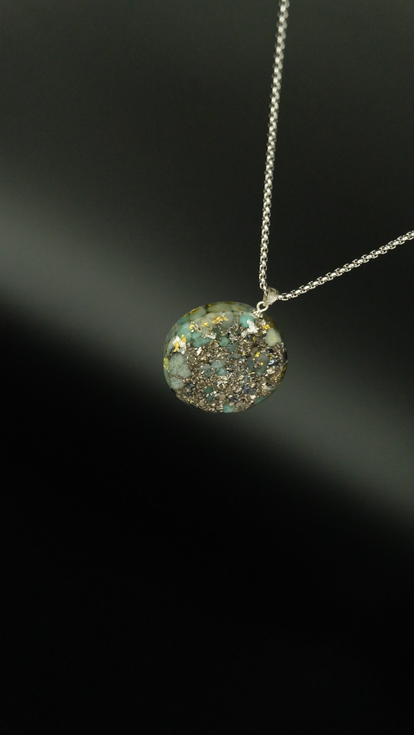 Orgonit Schmuck Anhänger Talisman Amulett mit Amazonit Aquamarin und Blattgold von Hand gefertigt in Deutschland UNIKAT Anfertigung