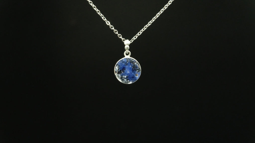 925 Sterling Silber Anhänger mit Halskette von Hand gefertigt aus Sodalith Kunstharz und recycelten Metallen in 10-20mm