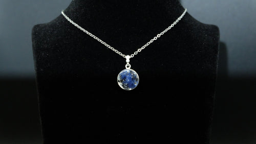 925 Sterling Silber Anhänger mit Halskette von Hand gefertigt aus Sodalith Kunstharz und recycelten Metallen in 10-20mm