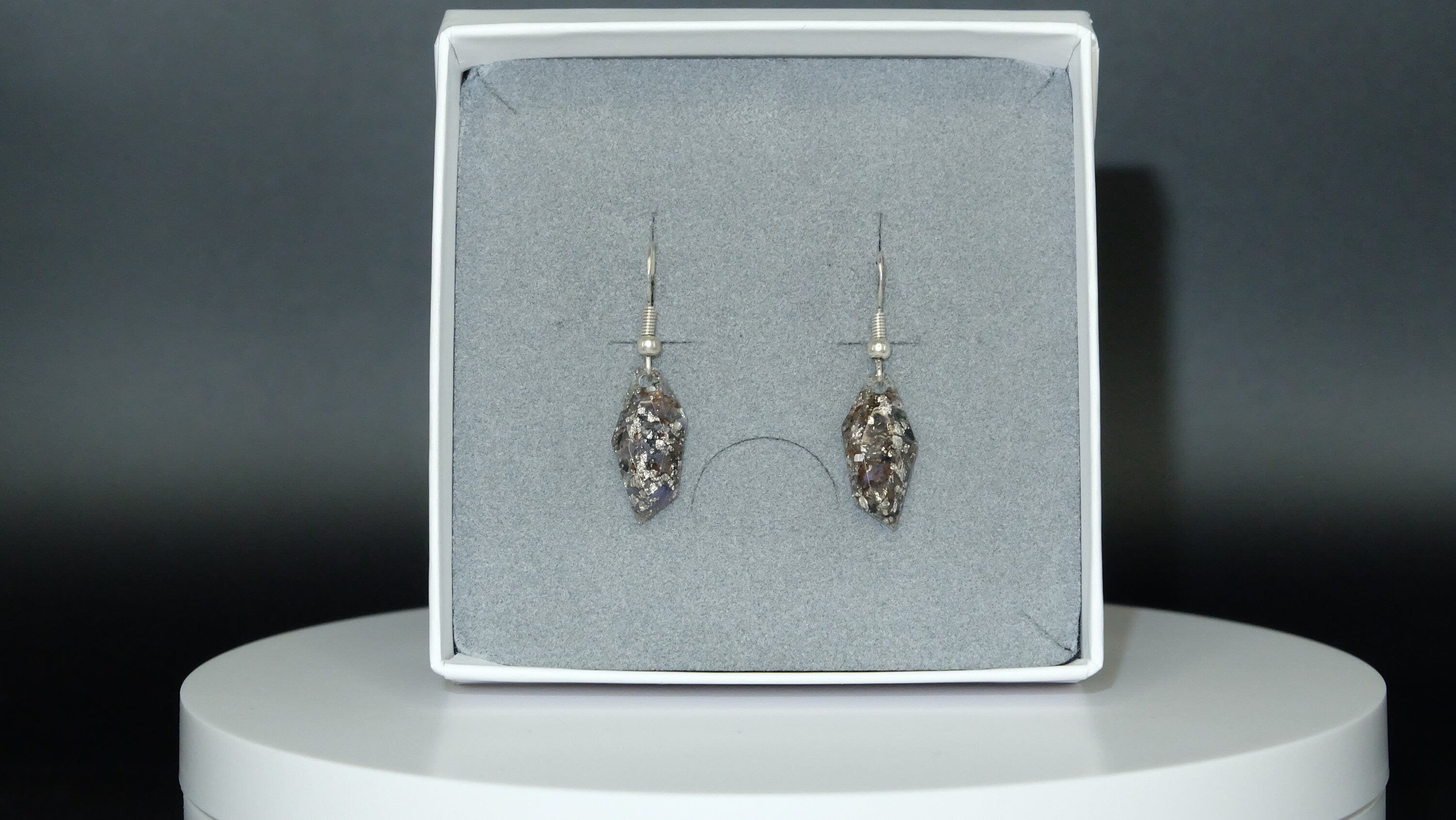 Orgonit Ohrringe aus Tansanit Palladium und Silber Edelstein Ohrringe