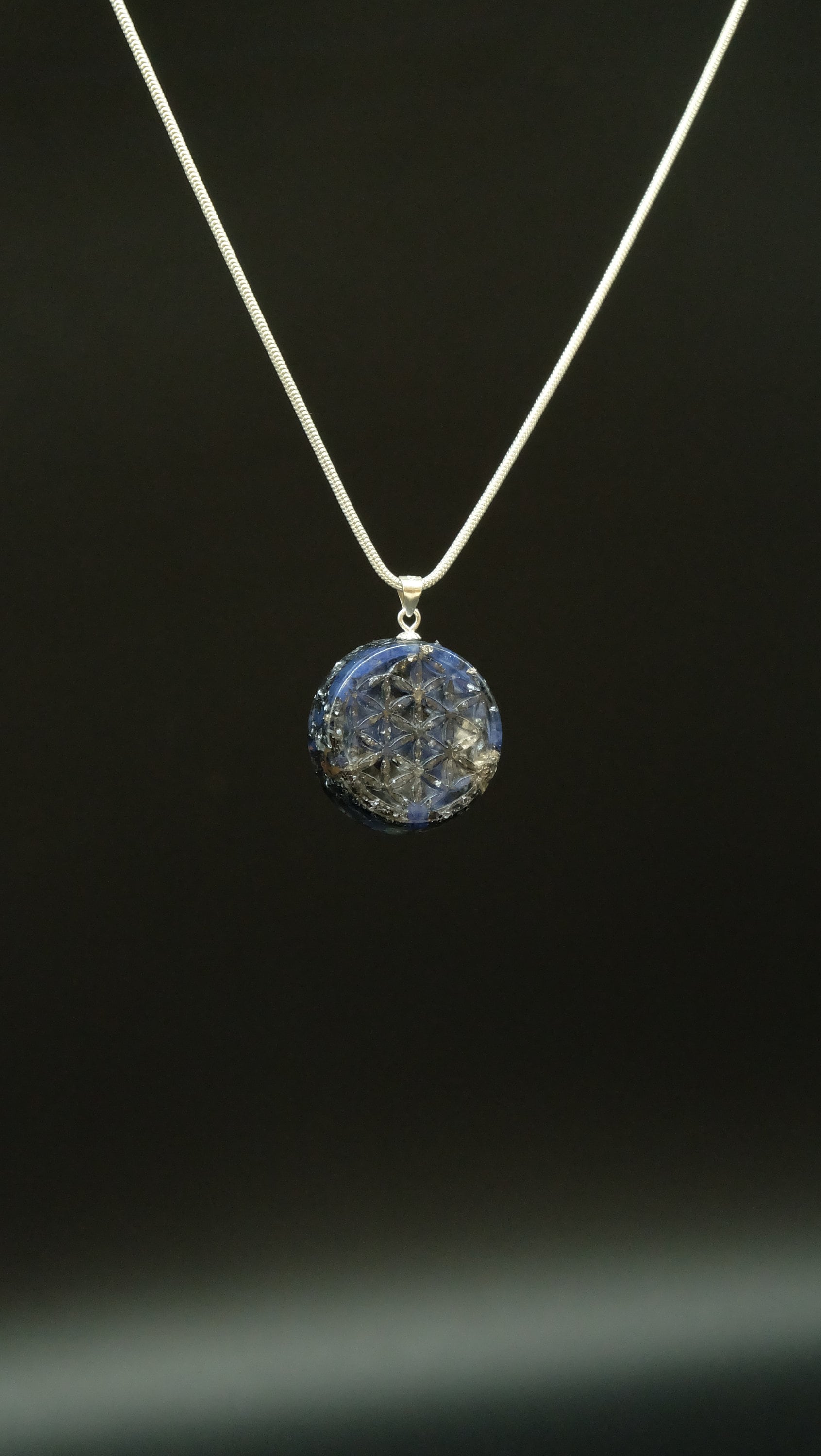 Lebensblume Edelstein Schmuckanhänger Handgefertigtes Amulett Orgonit Heilige Geometrie Spiritueller Schmuck