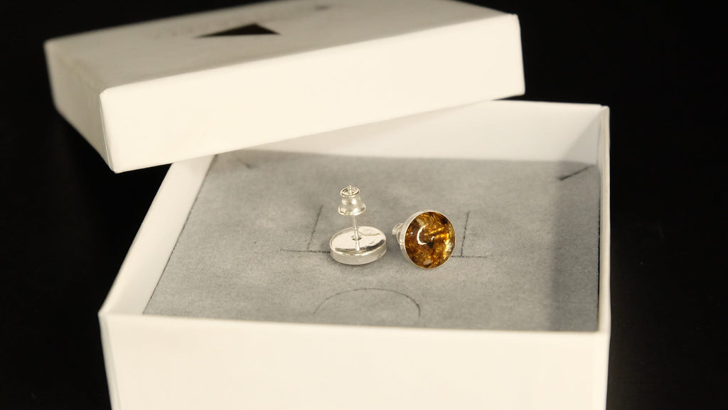 Bernstein 925 Sterling Silber Schmuck Ohrstecker aus modernem Herstellungsverfahren für Nachhaltigkeit hergestellt in Deutschland 10mm