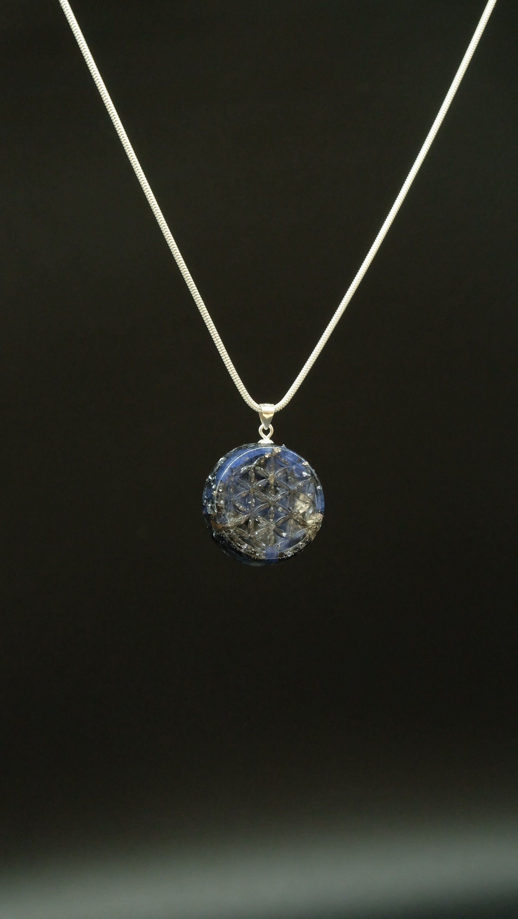 Lebensblume Edelstein Schmuckanhänger Handgefertigtes Amulett Orgonit Heilige Geometrie Spiritueller Schmuck