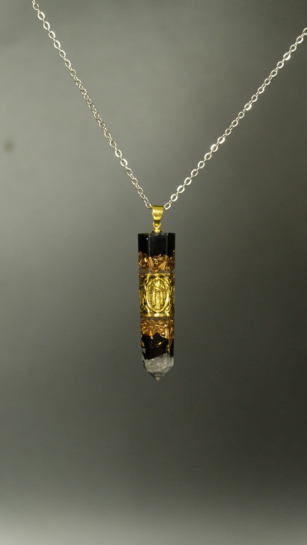 Wikinger Runen Anhänger Schutzamulett Nordisches Runen Amulett Orgonit Anhänger Futhark von Hand gefertigt Mittelalter Schmuck