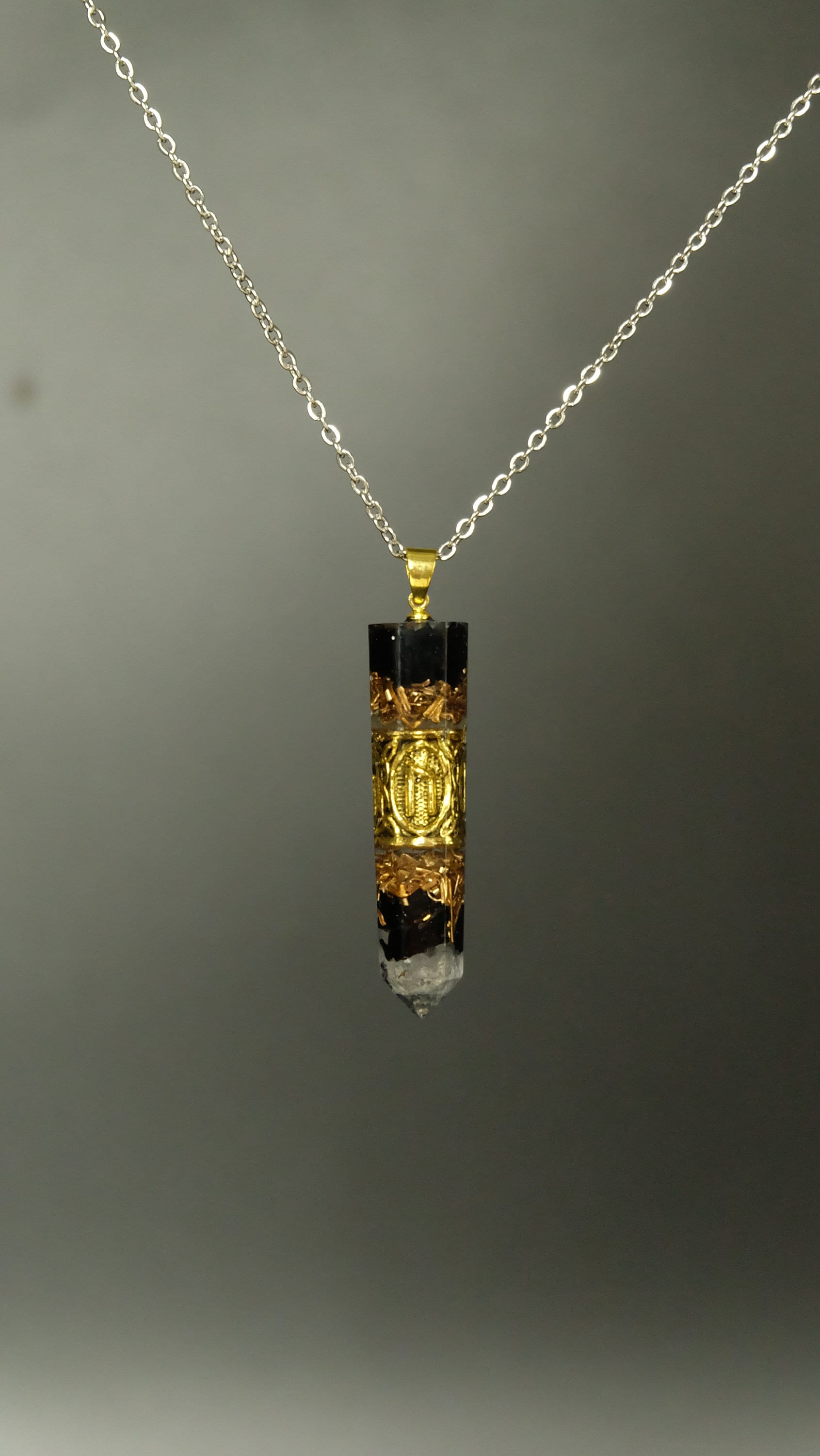 Wikinger Runen Anhänger Schutzamulett Nordisches Runen Amulett Orgonit Anhänger Futhark von Hand gefertigt Mittelalter Schmuck
