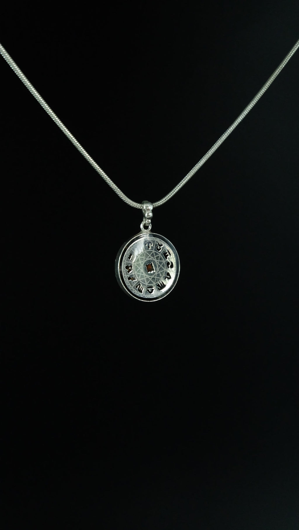 Tierkreis 925 Sterling Silber Amulett von Hand gefertigt Heilige Geometrie Orgonit Anhänger mit Opal 20mm Astrologie Schmuck