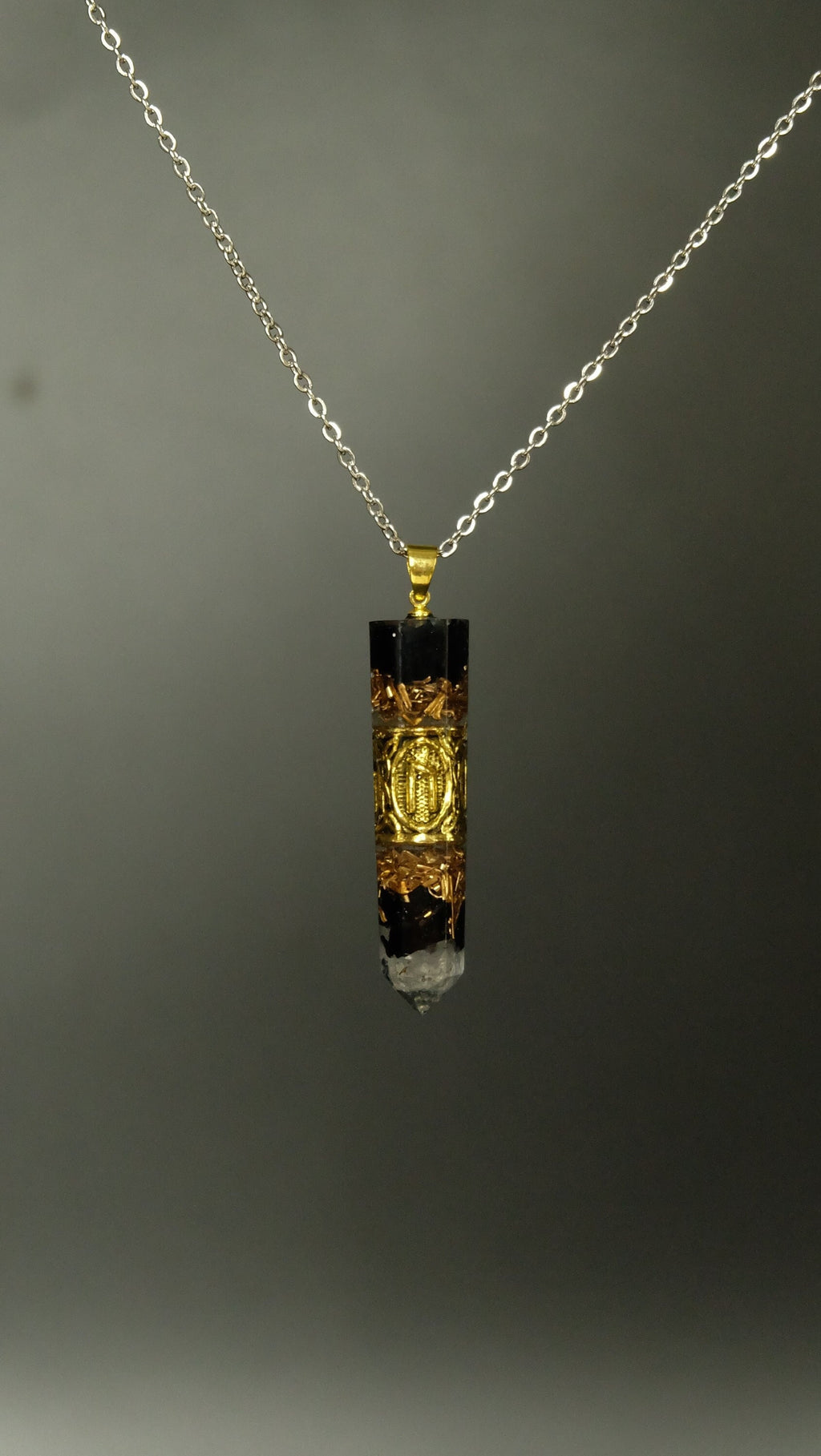 Wikinger Runen Anhänger Schutzamulett Nordisches Runen Amulett Orgonit Anhänger Futhark von Hand gefertigt Mittelalter Schmuck