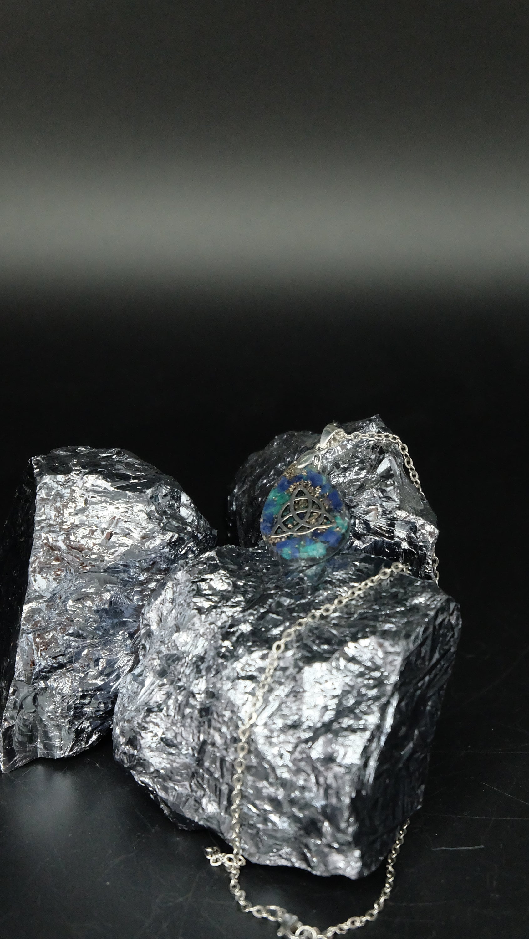 Keltisches Tropfenamulett aus Sodalith und Amazonit 925 Sterling Silberkette Versand aus Deutschland