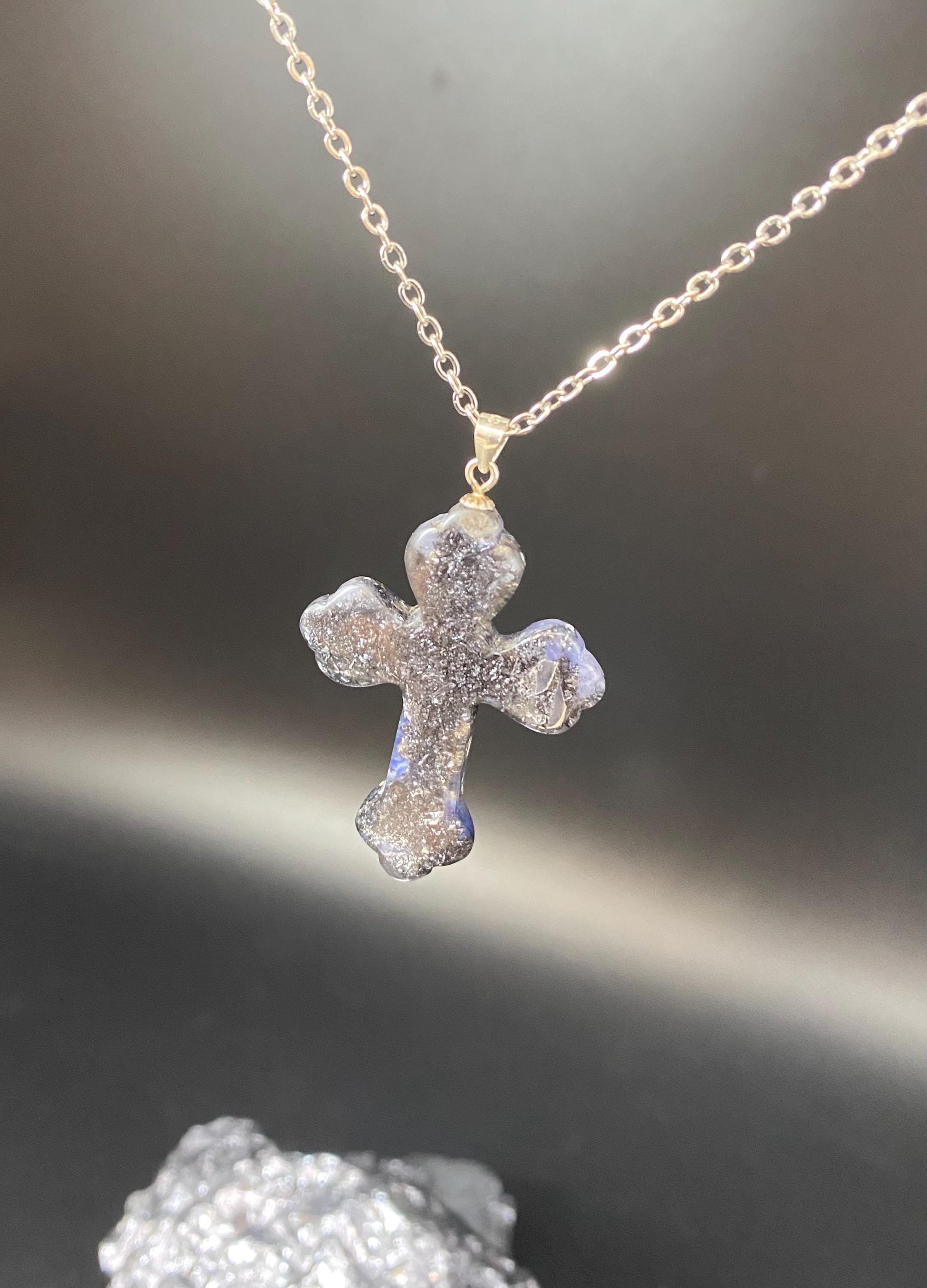 Lilienkreuz Orgon Amulett von Sonnenkraft7 - Schutzamulett - Christlicher Schmuck - Gebetskette - Mit Tanzanit und Sodalith