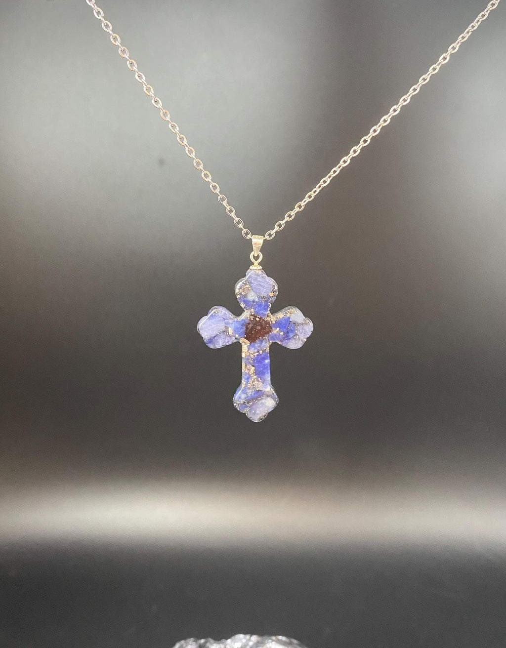 Lilienkreuz Orgon Amulett von Sonnenkraft7 - Schutzamulett - Christlicher Schmuck - Gebetskette - Mit Tanzanit und Sodalith