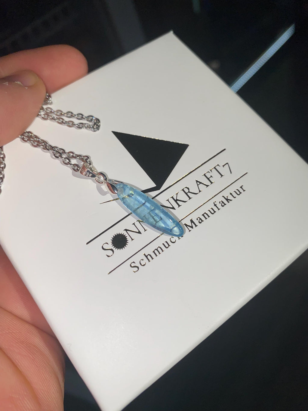 Topas Blau Edelstein Anhänger in AAA Qualität von Sonnenkraft7 - Edelsteinschmuck Blauer Topas Sehr selten - Sternzeichen Wassermann
