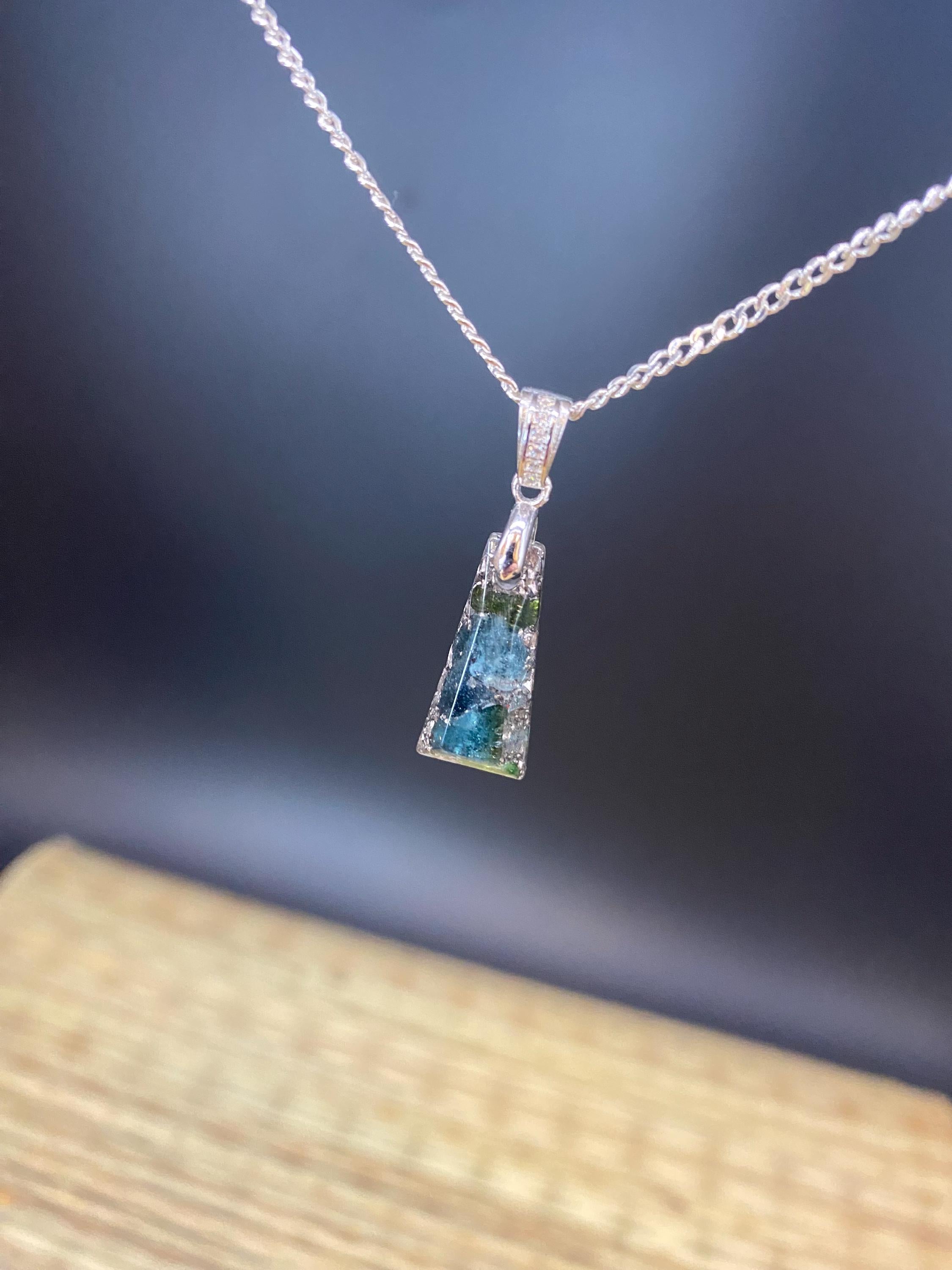 Orgonit Anhänger mit Blauem Turmalin | Sternzeichen Wassermann | Heilstein Kette spirituell & handgemacht