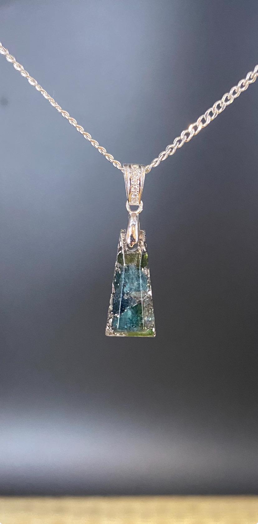 Orgonit Anhänger mit Blauem Turmalin | Sternzeichen Wassermann | Heilstein Kette spirituell & handgemacht