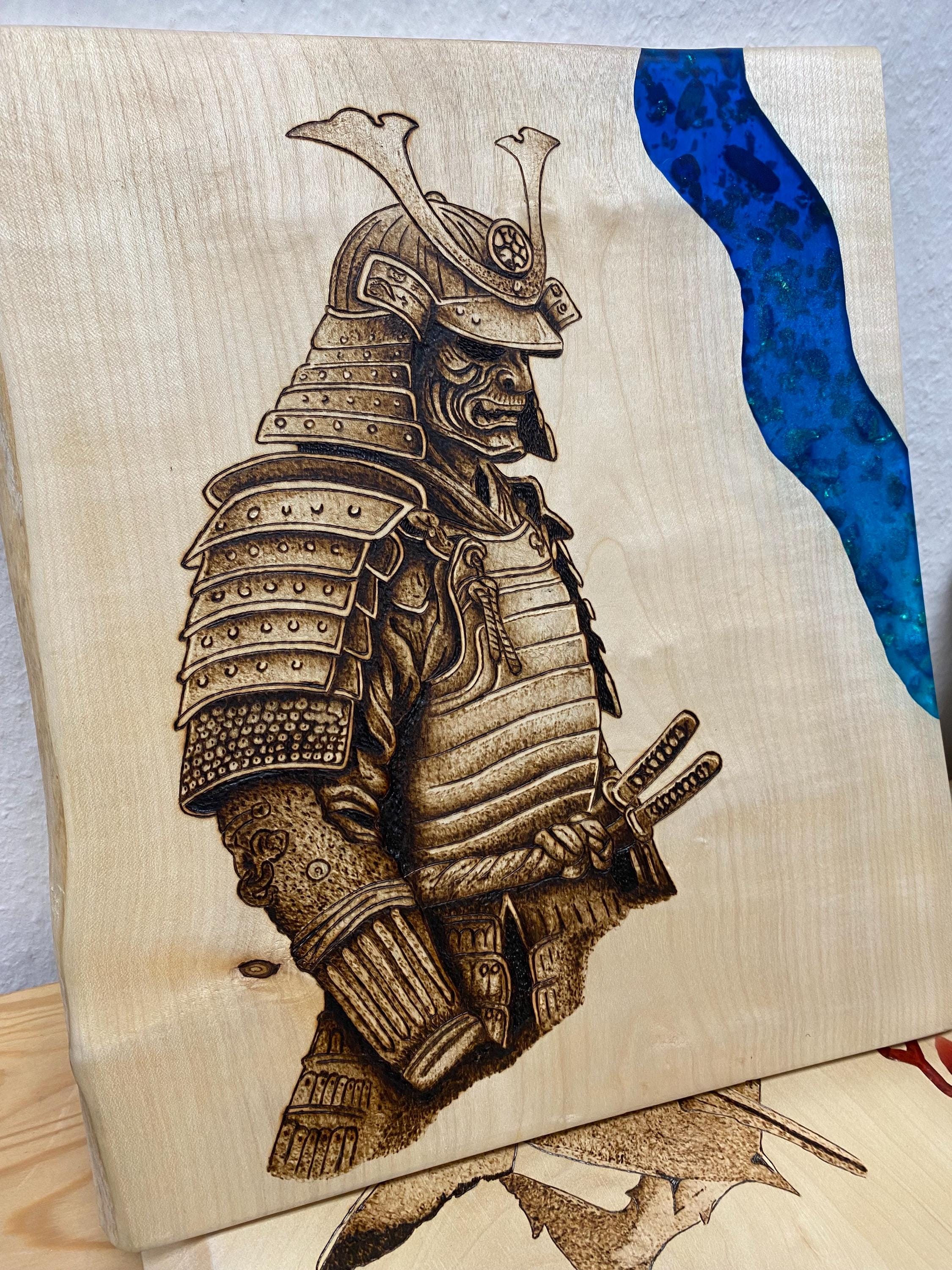 Samurai Brandmalerei von Hand gearbeitet mit Epoxidharz Komponenten (Ohne Laser verarbeitet) 44x34cm Wandgemälde Holzarbeit auf Ahorn