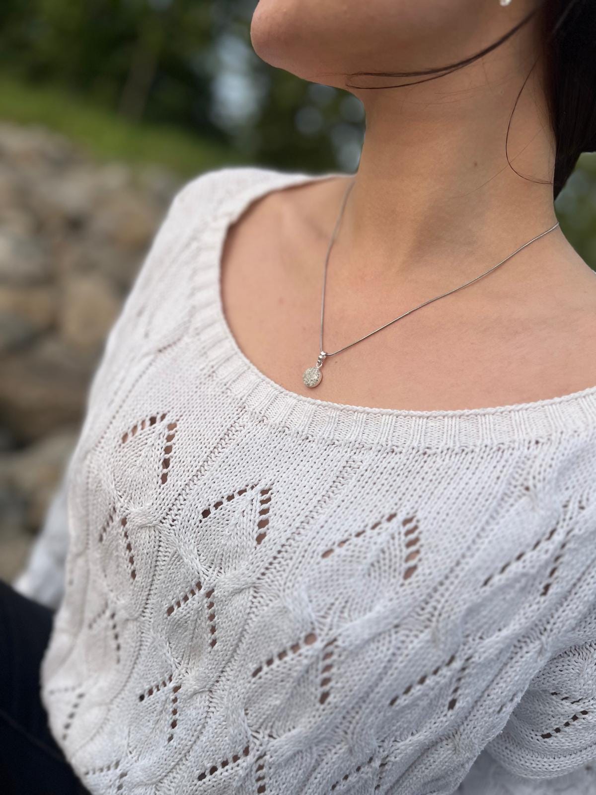 925 Sterling Silber Anhänger | Mit Kunstharz und Blattsilber | Kristallamulett | Von Hand gefertigt | 10mm