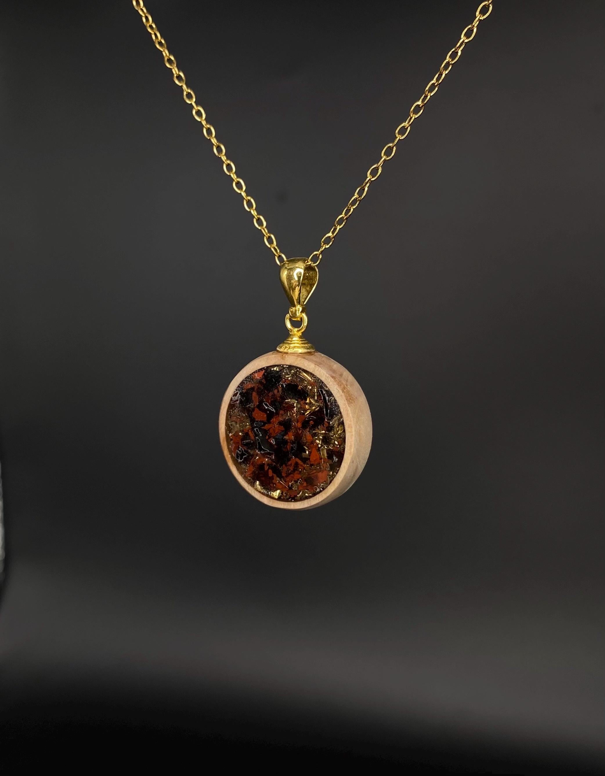Orgonit Amulett aus Rotem Jaspis und Olivenholz mit 925 Silber Öse Sonderanfertigung mit DM 25mm von Hand hergestellt