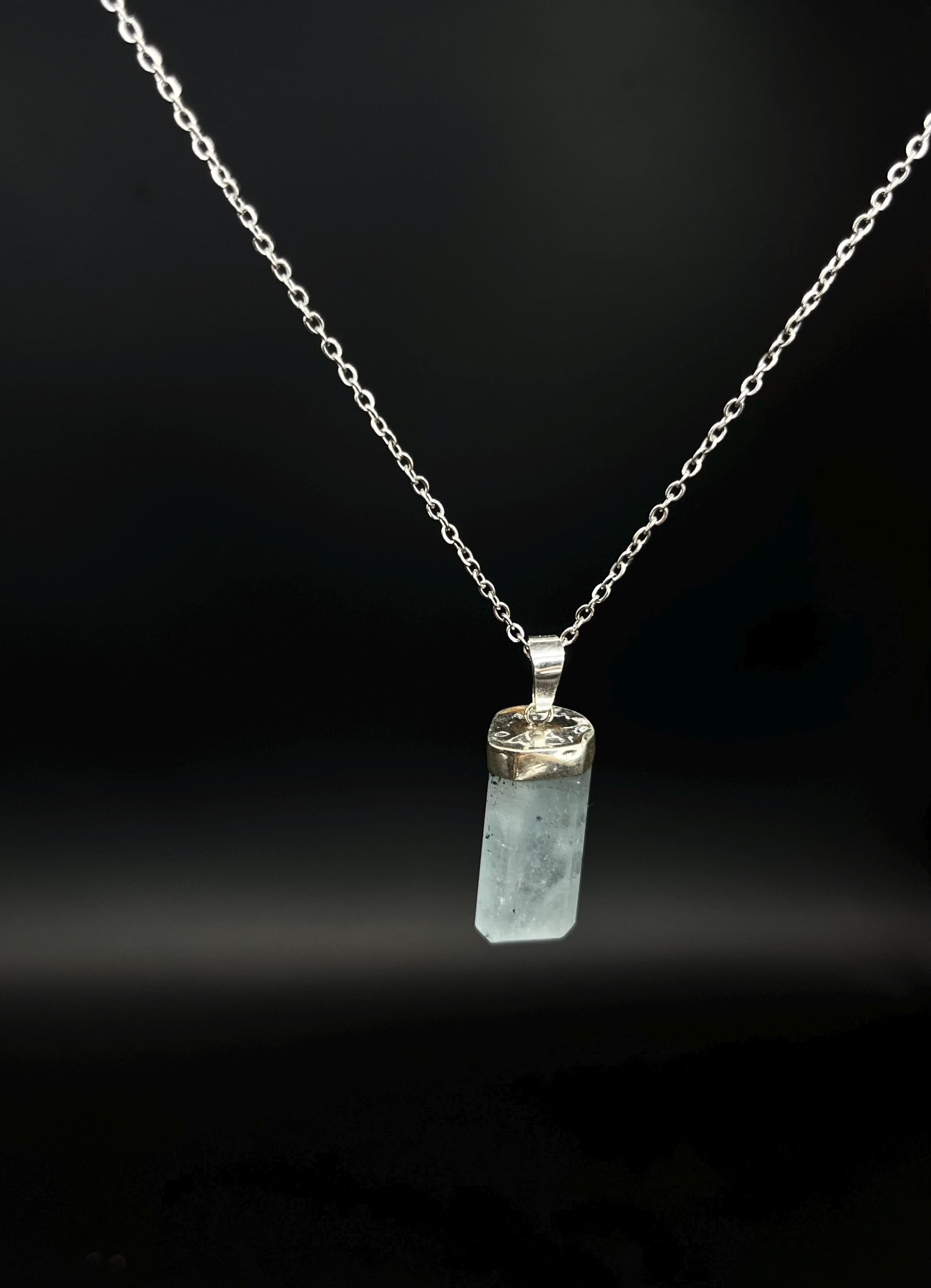 Natürlicher Eisblauer Aquamarin Anhänger mit 925 Sterling Silber Fassung 17x10mm in A-Qualität