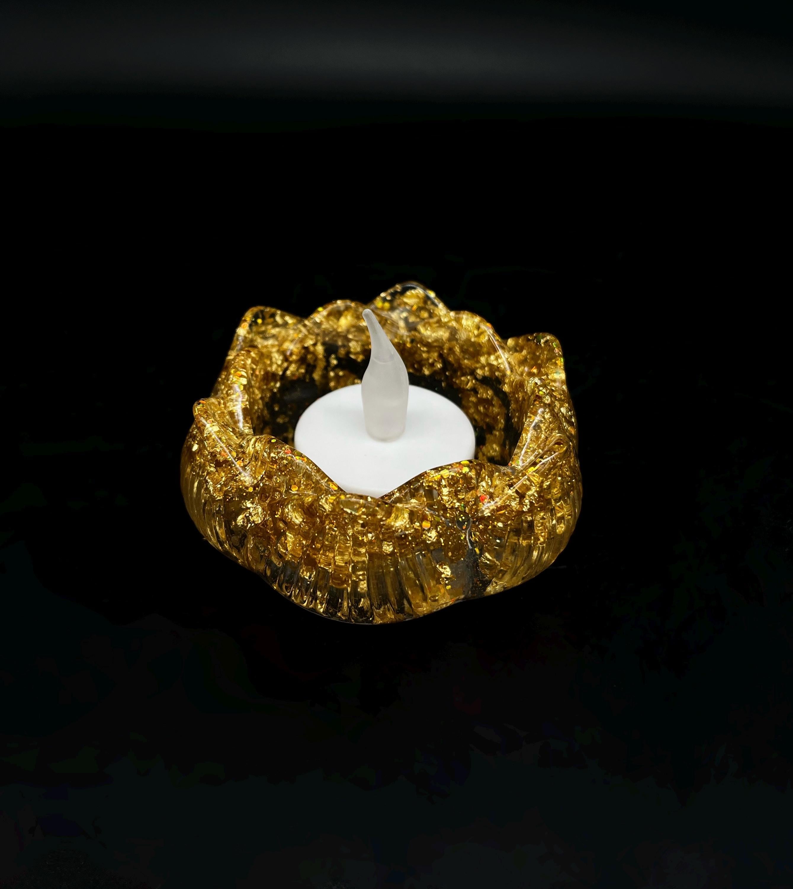 Lotusblume Kerzenhalter in Gold von Hand hergestellt aus Kunstharz Blattgold / nach Absprache farblich variabel