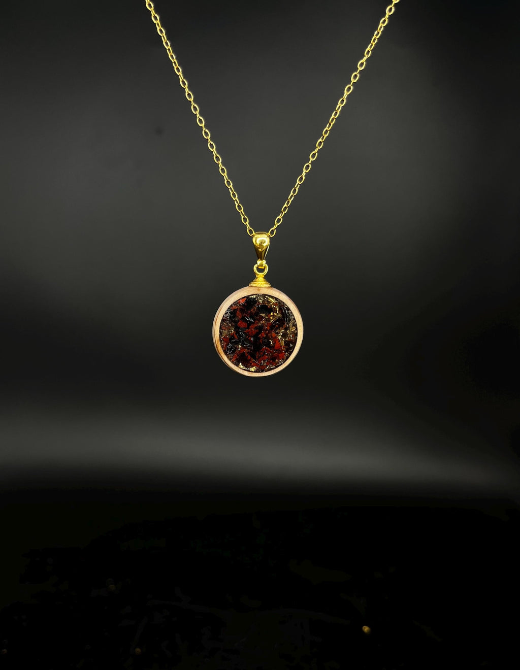 Orgonit Amulett aus Rotem Jaspis und Olivenholz mit 925 Silber Öse Sonderanfertigung mit DM 25mm von Hand hergestellt