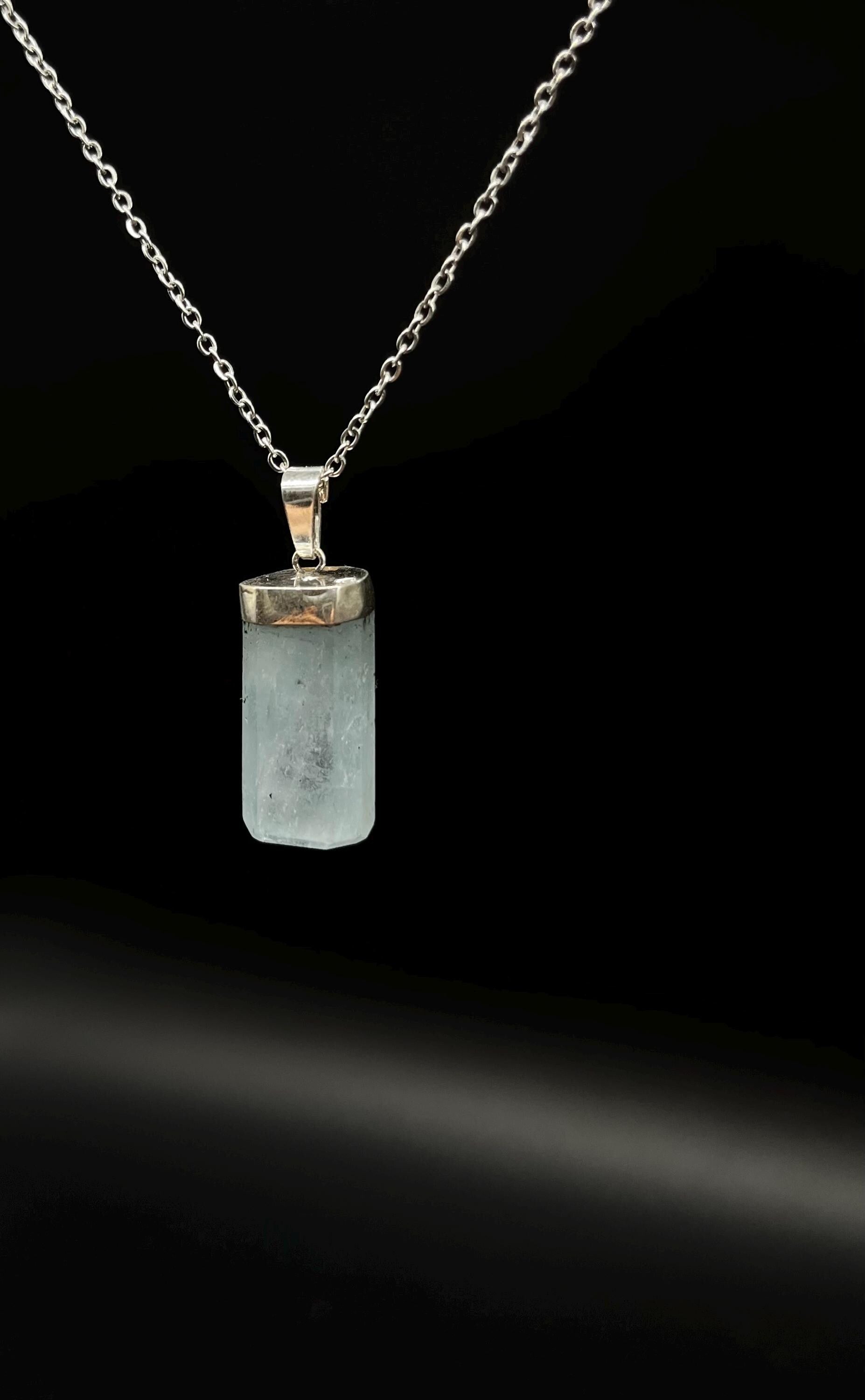 Natürlicher Eisblauer Aquamarin Anhänger mit 925 Sterling Silber Fassung 17x10mm in A-Qualität