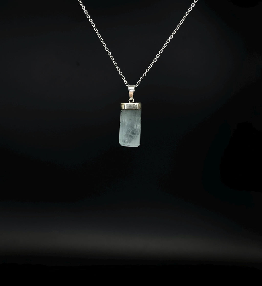 Natürlicher Eisblauer Aquamarin Anhänger mit 925 Sterling Silber Fassung 17x10mm in A-Qualität