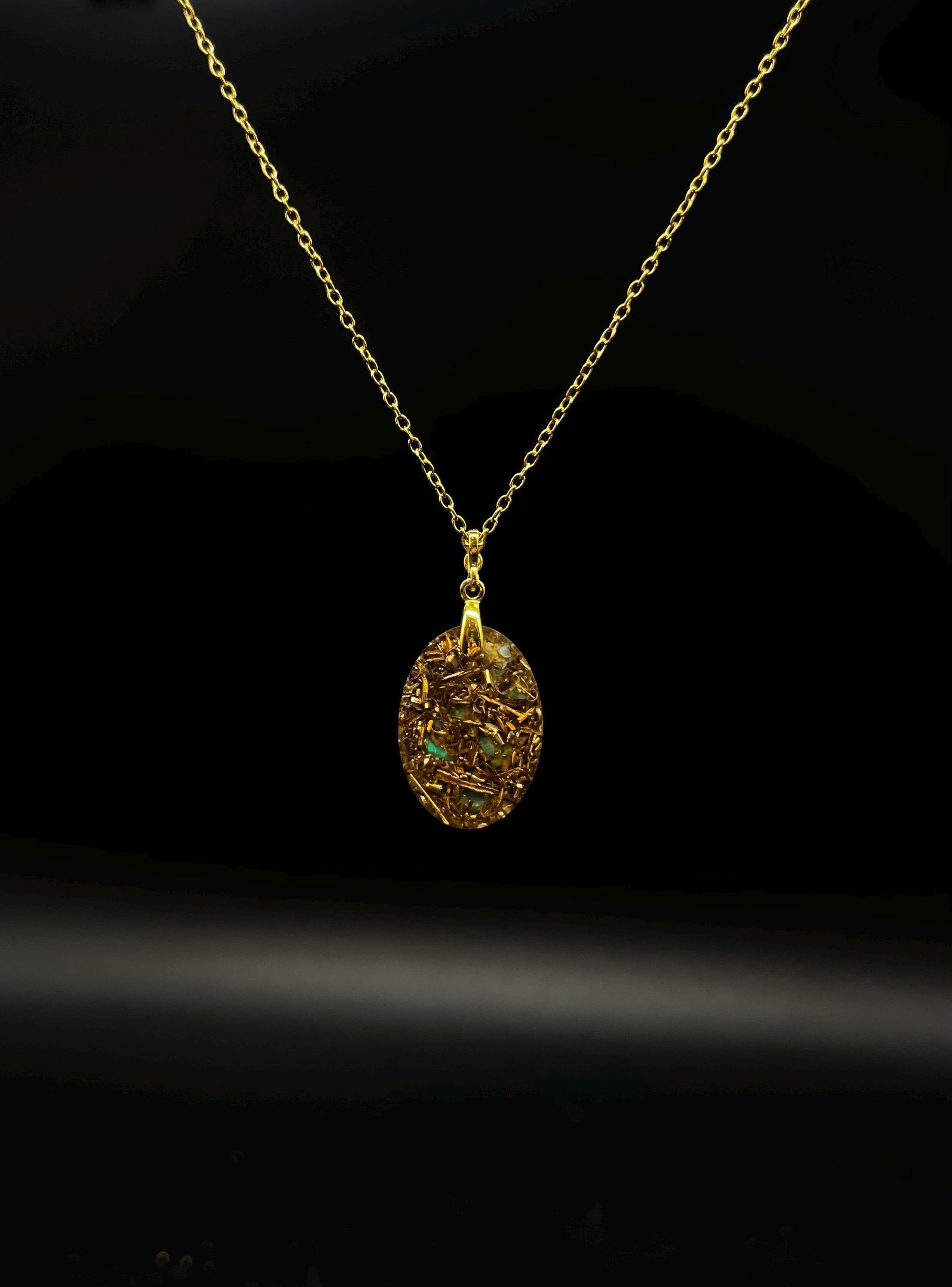 Opal Amulett aus 925 Sterling Silber verarbeitet mit strahlendem Edelopal Handarbeit aus Deutschland