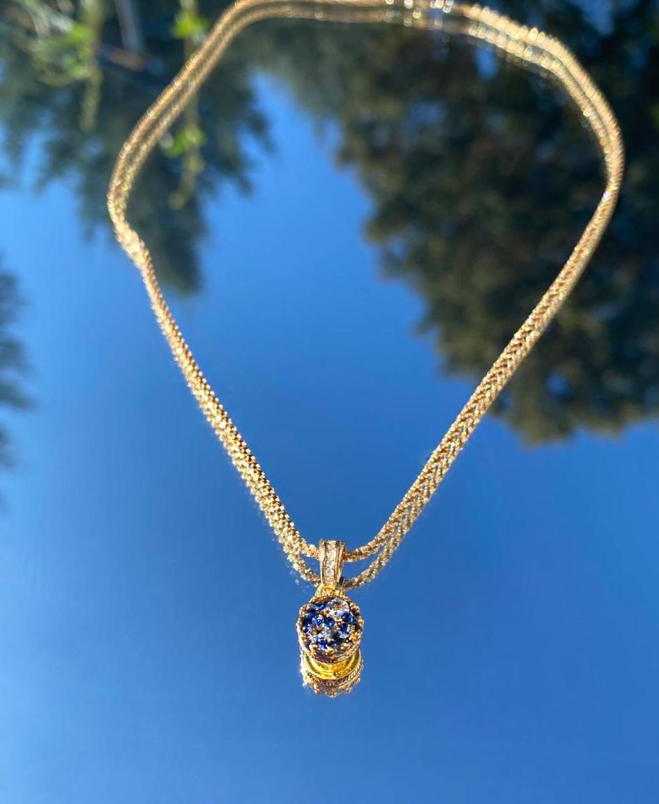 Königlicher Goldanhänger mit Tansanit Brillianten und Diamanten in Epoxidharz – edel, einzigartig & handgefertigt (8 mm)
