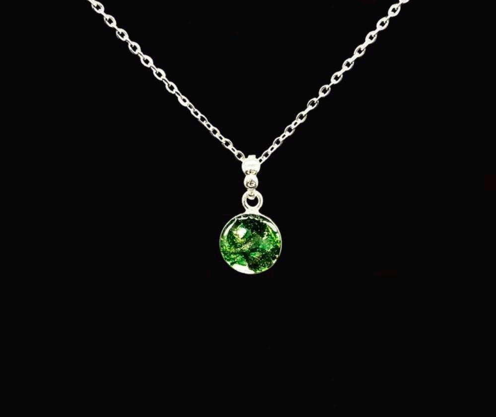 925 Silber Anhänger mit echtem Moos, Smaragd & Bergkristall – handgemachter Schmuck – spirituelles Amulett – Geschenkidee