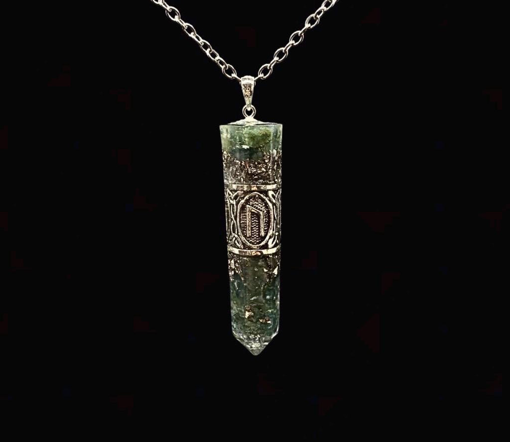 Runen Schutzamulett mit Ankerkette | Nordisches Futhark Orgonit Amulett | Handgefertigter Mittelalter Schmuck mit Edelstein nach Wahl