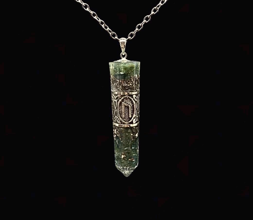 Runen Schutzamulett mit Ankerkette | Nordisches Futhark Orgonit Amulett | Handgefertigter Mittelalter Schmuck mit Edelstein nach Wahl