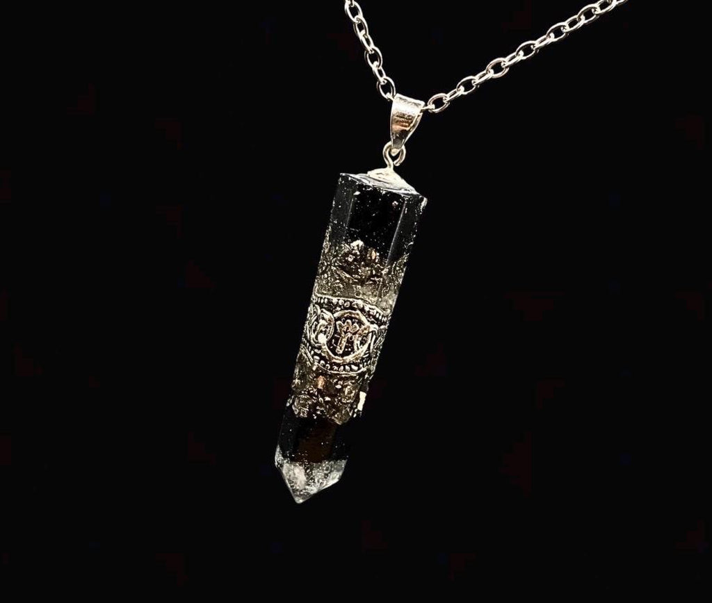 5G Strahlenschutz Runen Anhänger  | Nordisches Futhark Orgonit Amulett | Handgefertigter Mittelalter Schmuck mit Schungit & Bergkristall