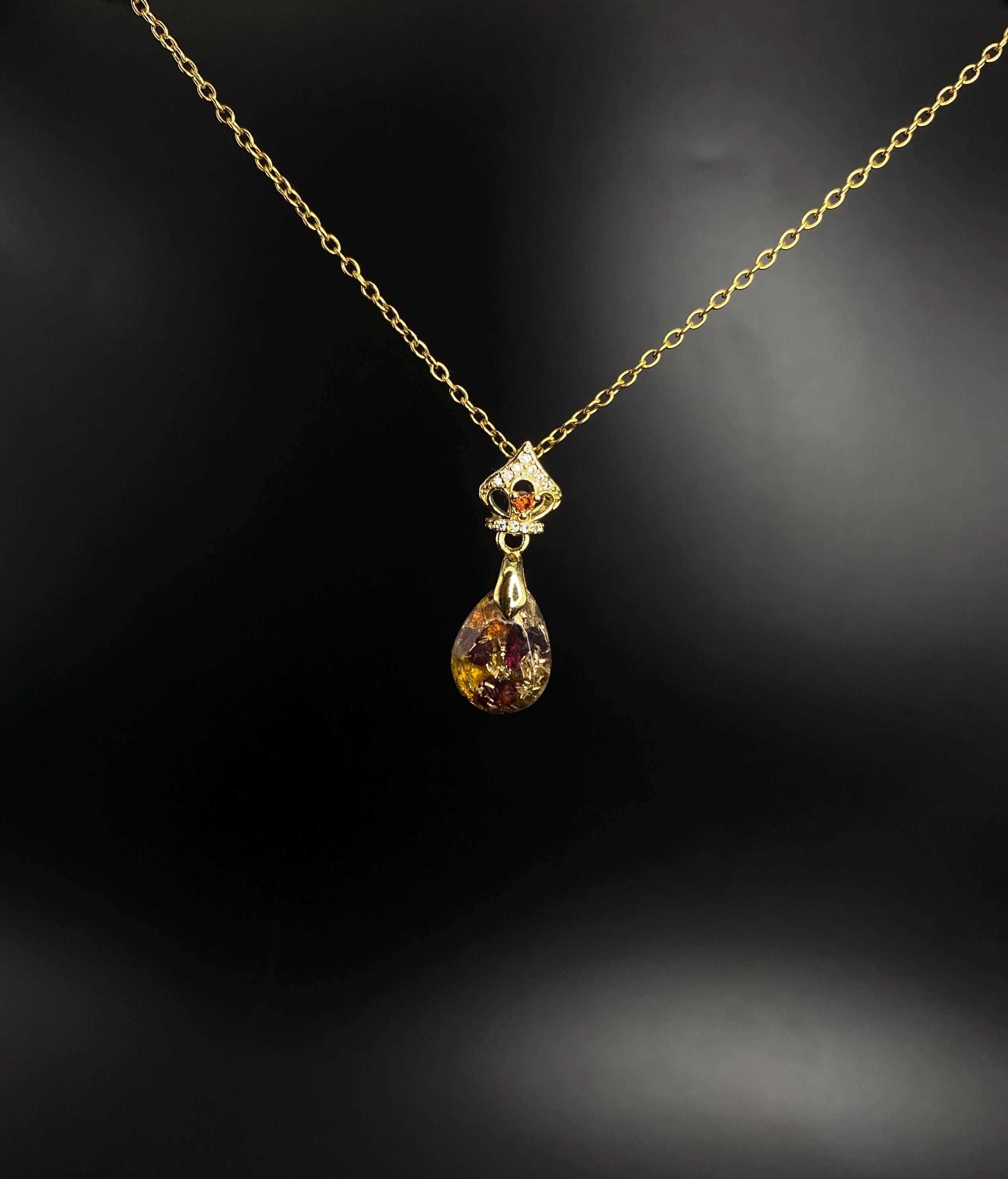 Handgemachter Kettenanhänger mit Granat & Bernstein | Handmade Crystal Necklace | Vergoldetes 925 Silber | Orgonit Anhänger